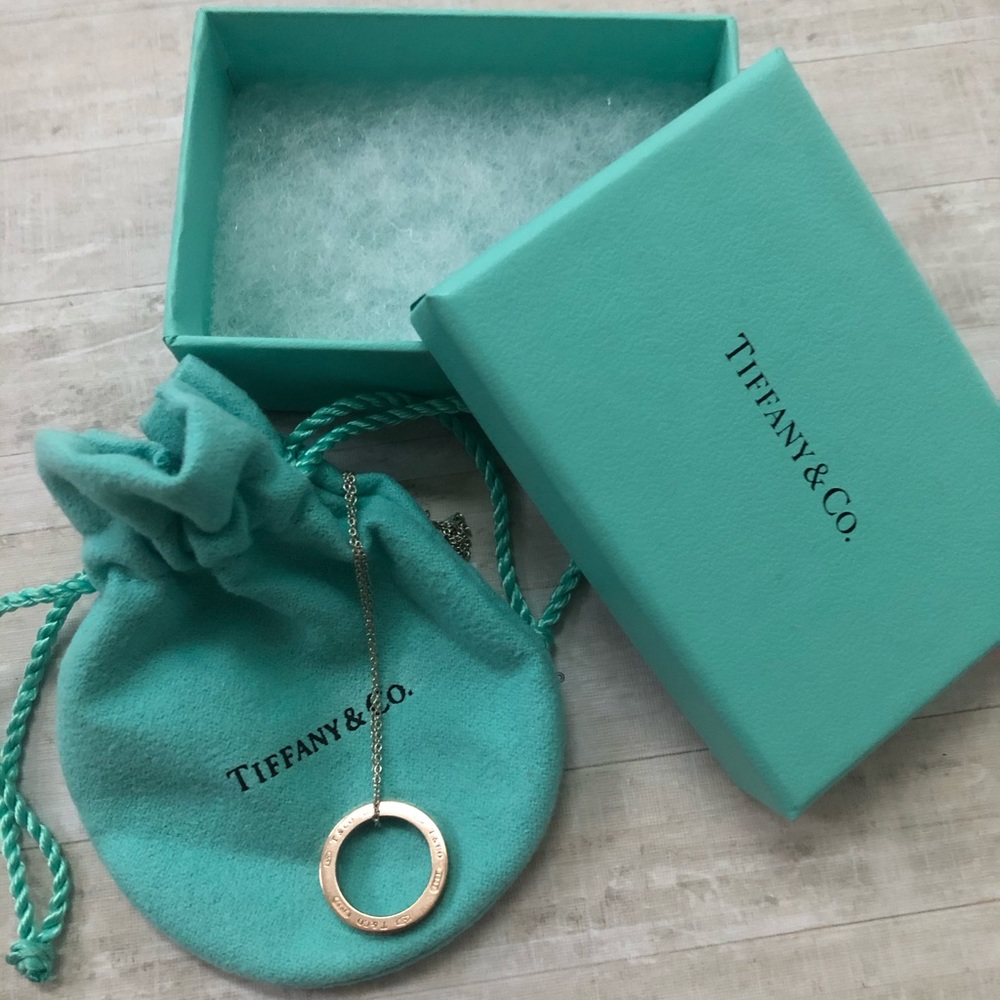 Tiffany’s Circle Pendant